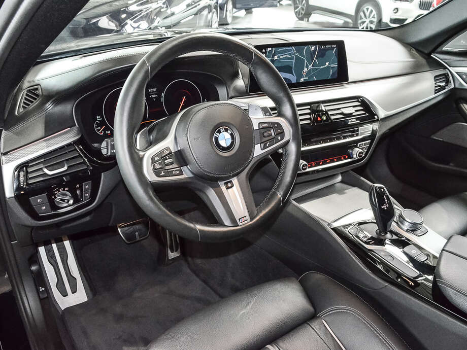 BMW 540d xDrive (Bild 8/20)