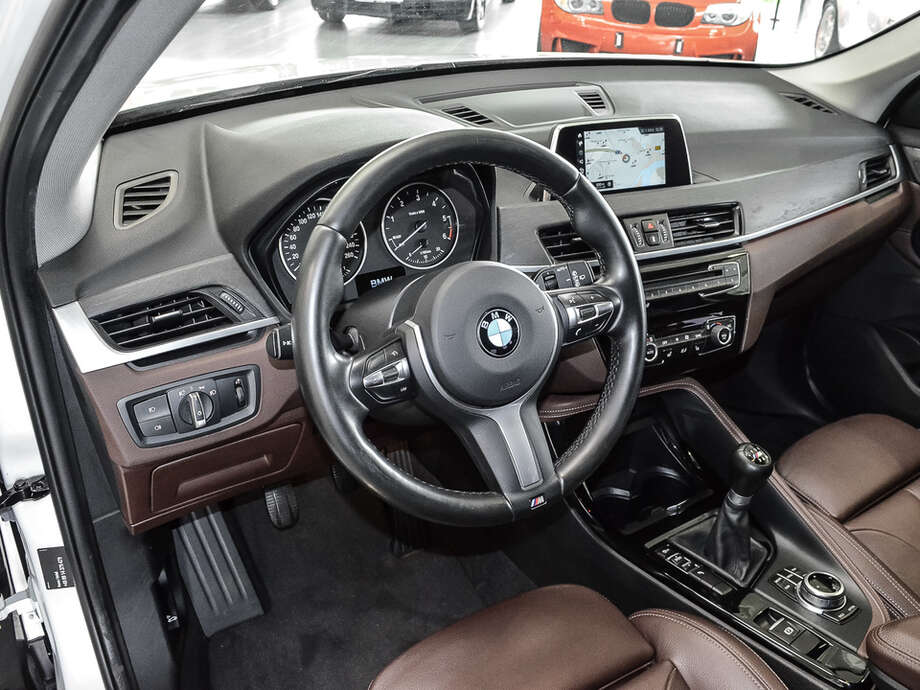 BMW X1 (Bild 8/18)