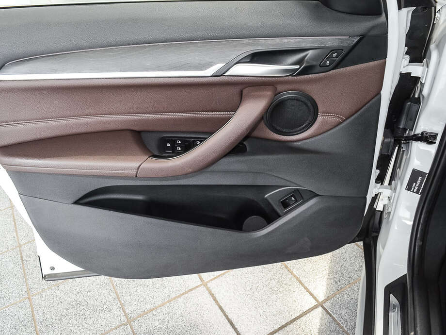 BMW X1 (Bild 16/18)