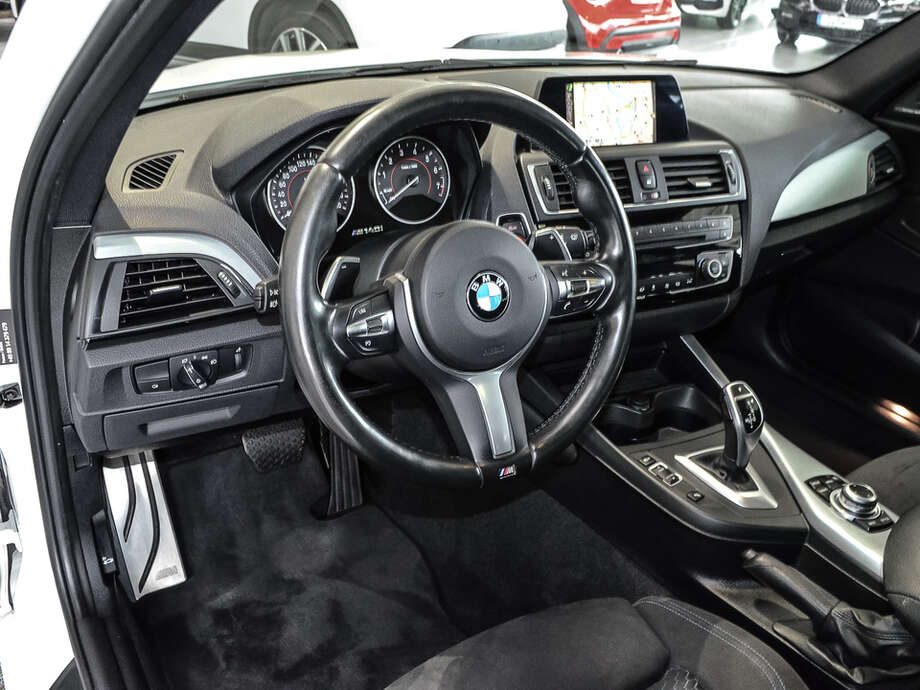 BMW M140i (Bild 8/19)