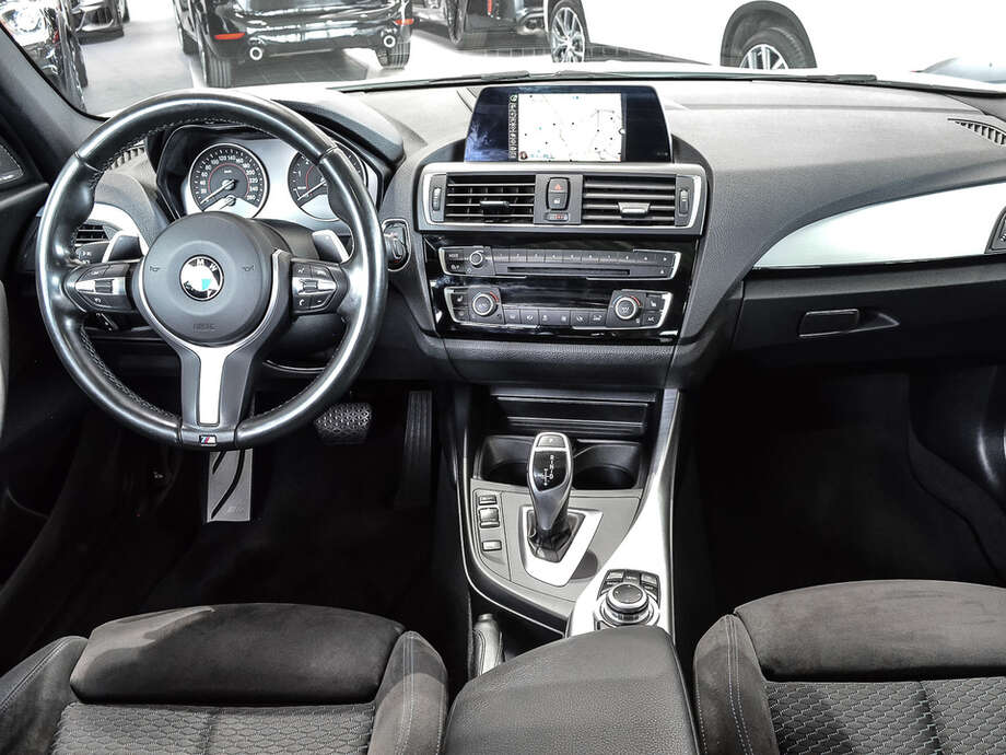 BMW M140i (Bild 9/19)