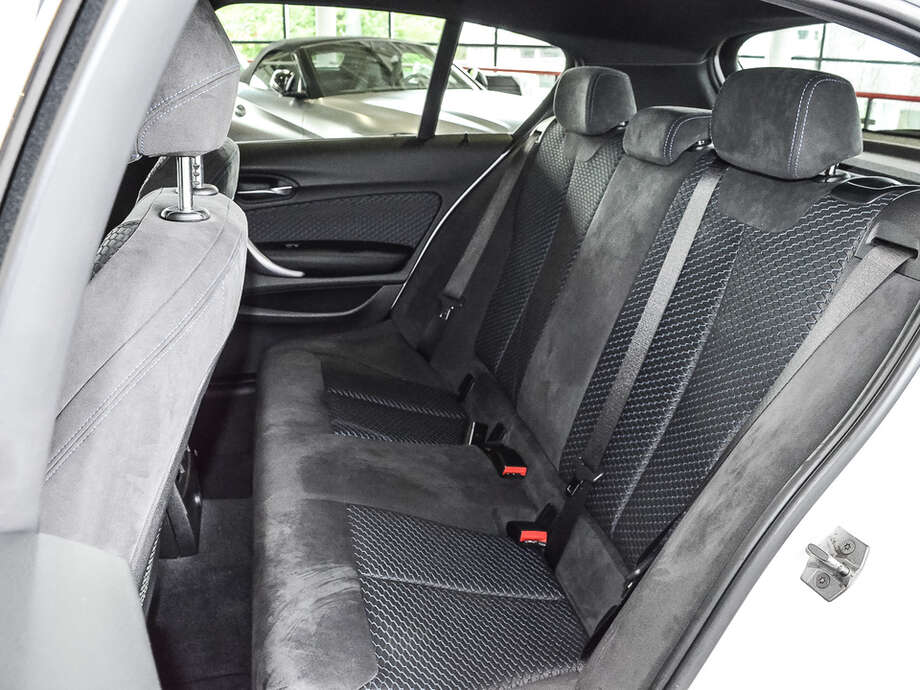 BMW M140i (Bild 19/19)