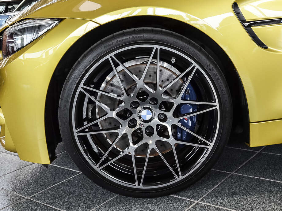 BMW M4 (Bild 6/17)