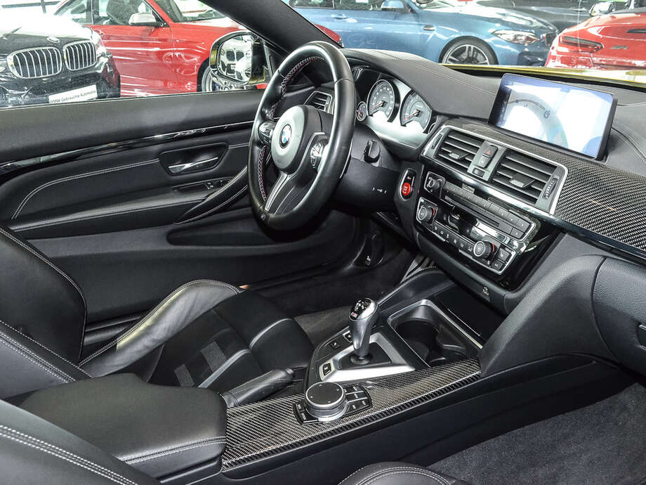 BMW M4 (Bild 7/17)