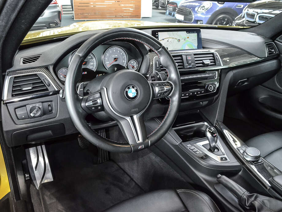BMW M4 (Bild 8/17)
