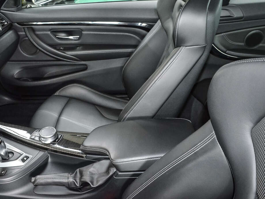 BMW M4 (Bild 13/17)