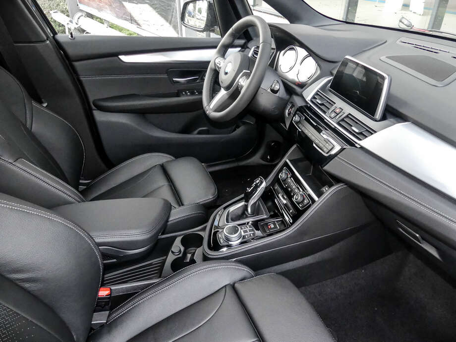 BMW 218 Active Tourer (Bild 6/19)