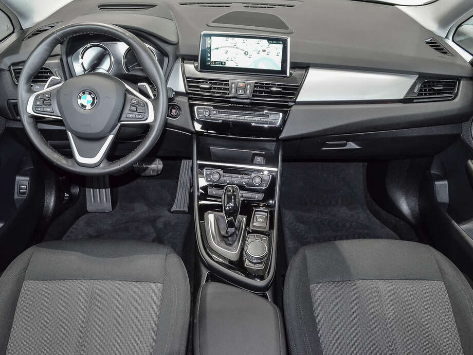 BMW 220 Gran Tourer (Bild 8/16)