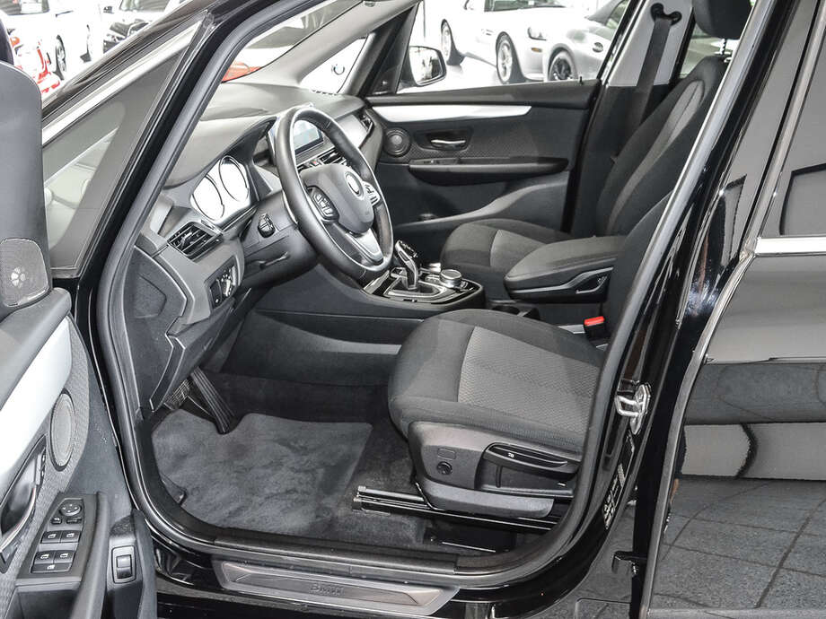 BMW 220 Gran Tourer (Bild 13/16)