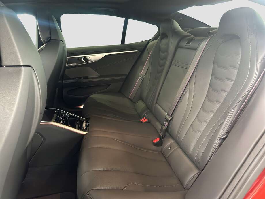 BMW 840 (Bild 14/26)
