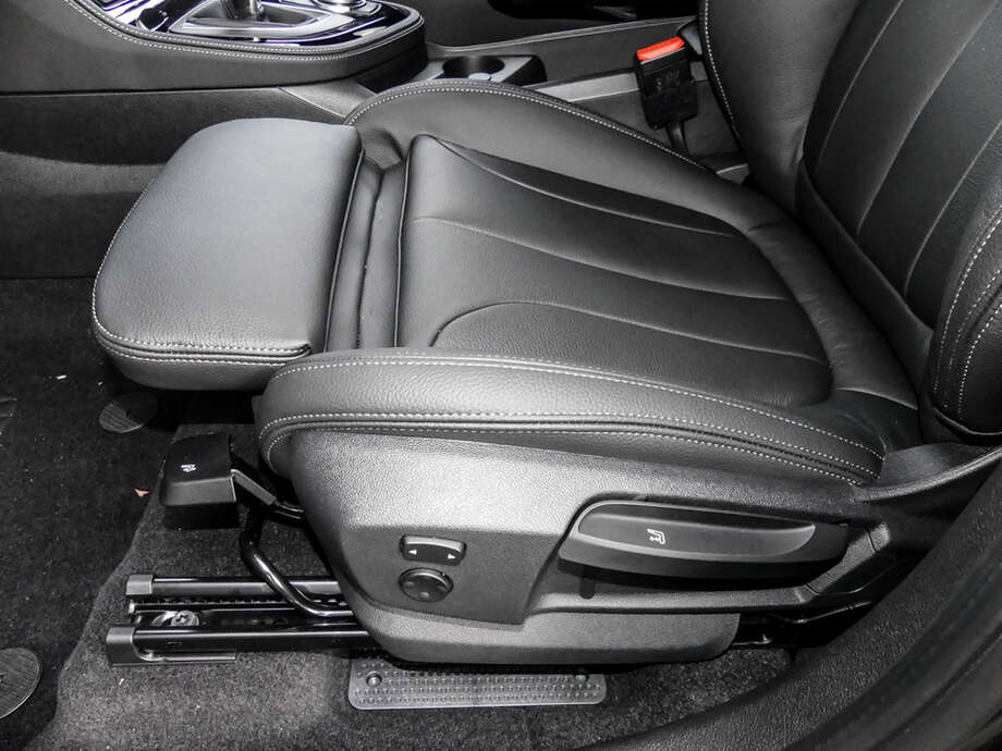 BMW 218 Active Tourer (Bild 15/19)