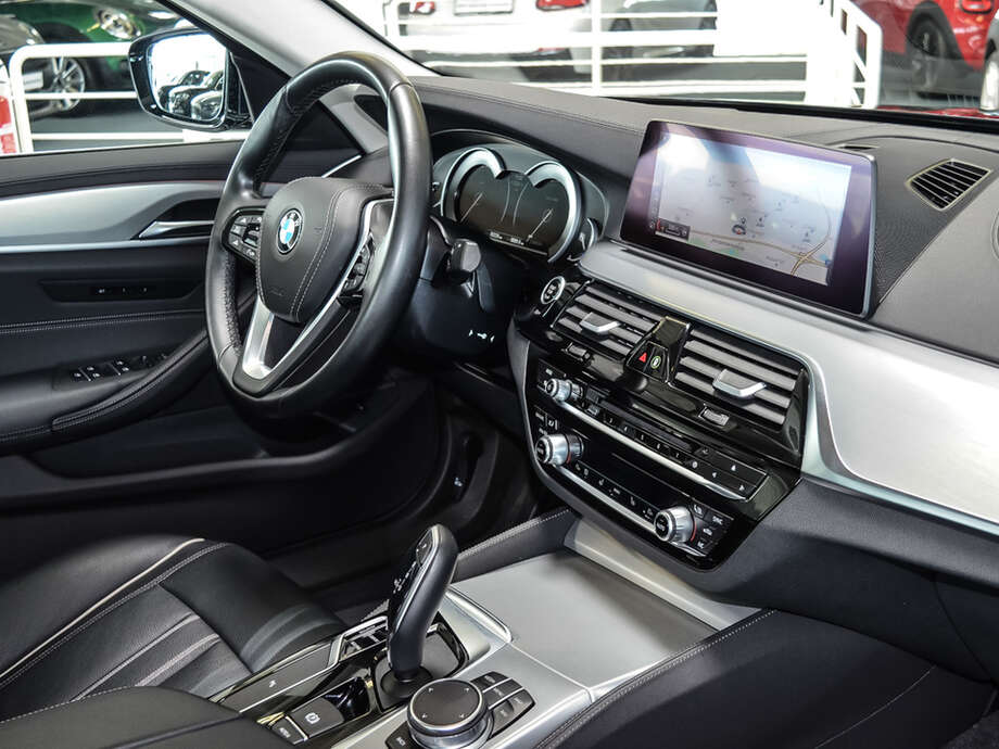 BMW 530i xDrive (Bild 7/19)