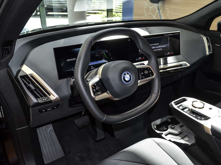 BMW iX (Bild 5/18)