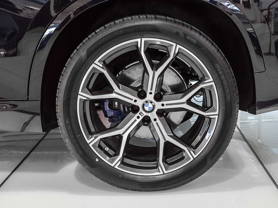 BMW X5 (Bild 3/16)