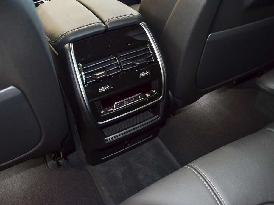 BMW X5 (Bild 15/16)
