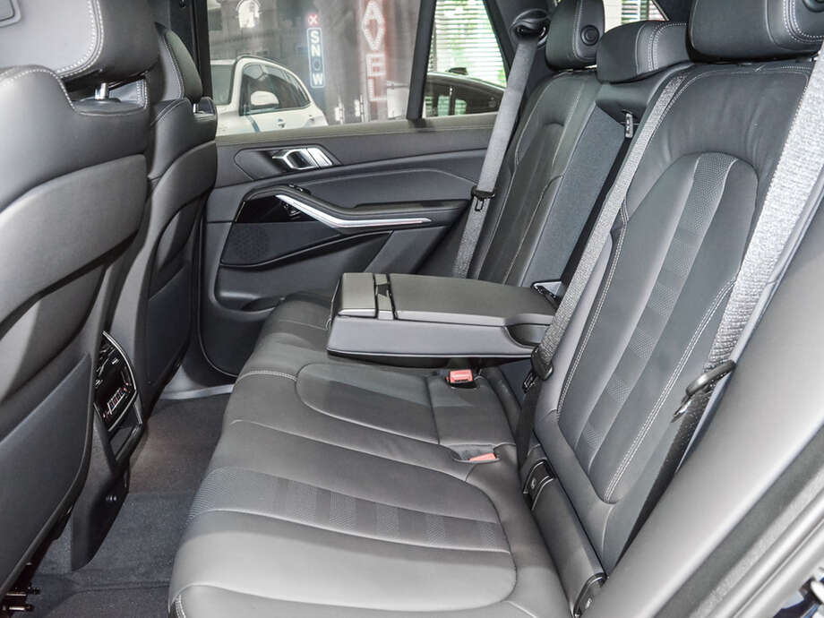 BMW X5 (Bild 16/16)
