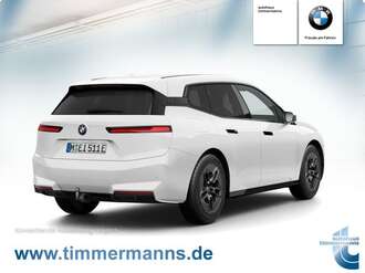 BMW iX (Bild 2/5)
