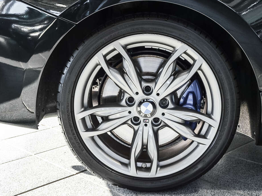 BMW M240i (Bild 6/17)