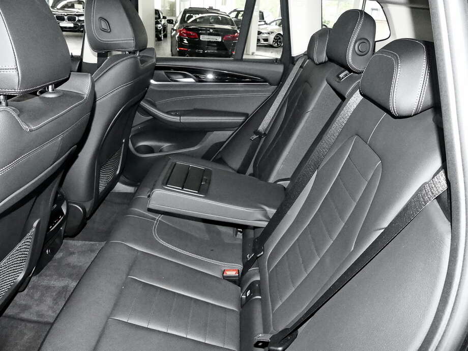 BMW X3 (Bild 14/15)