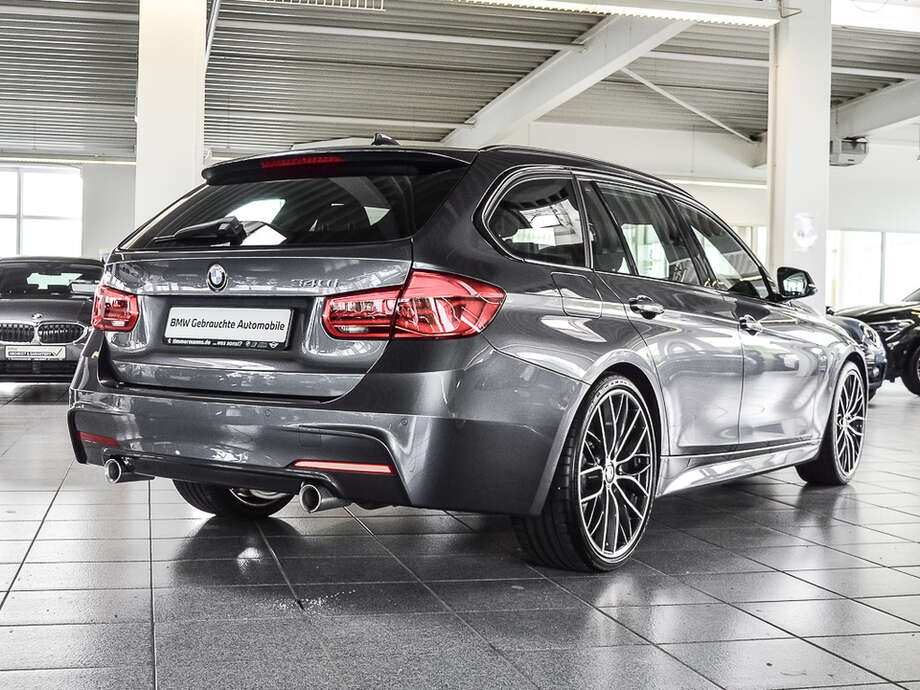 BMW 340i (Bild 2/17)