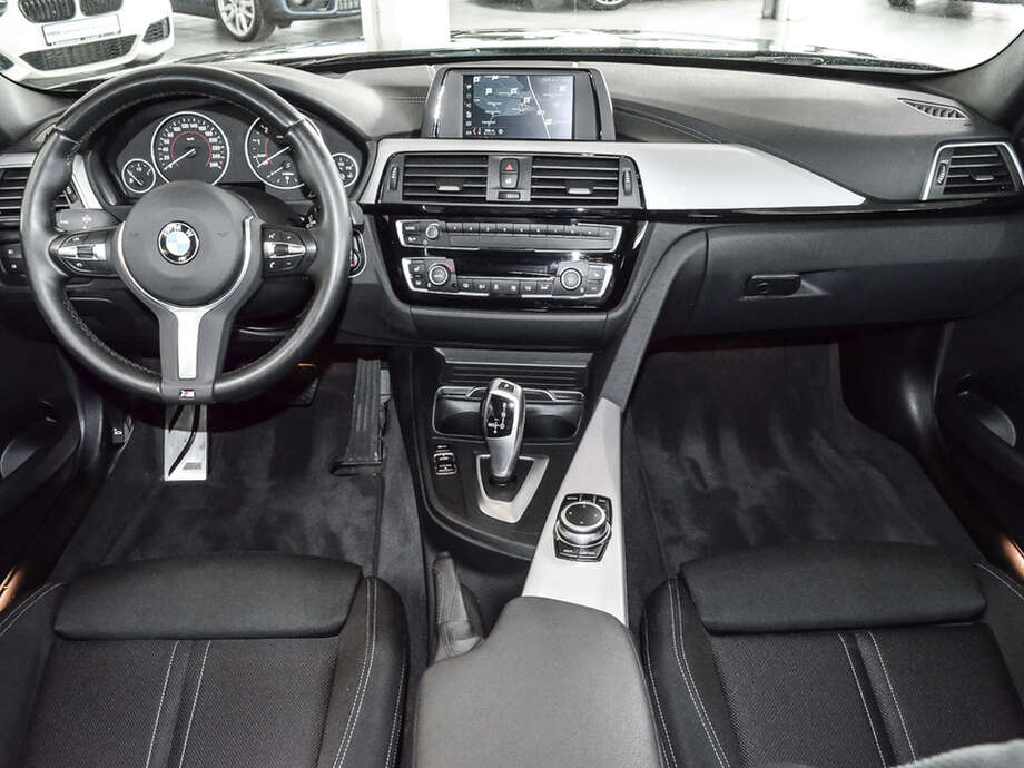 BMW 340i (Bild 9/17)