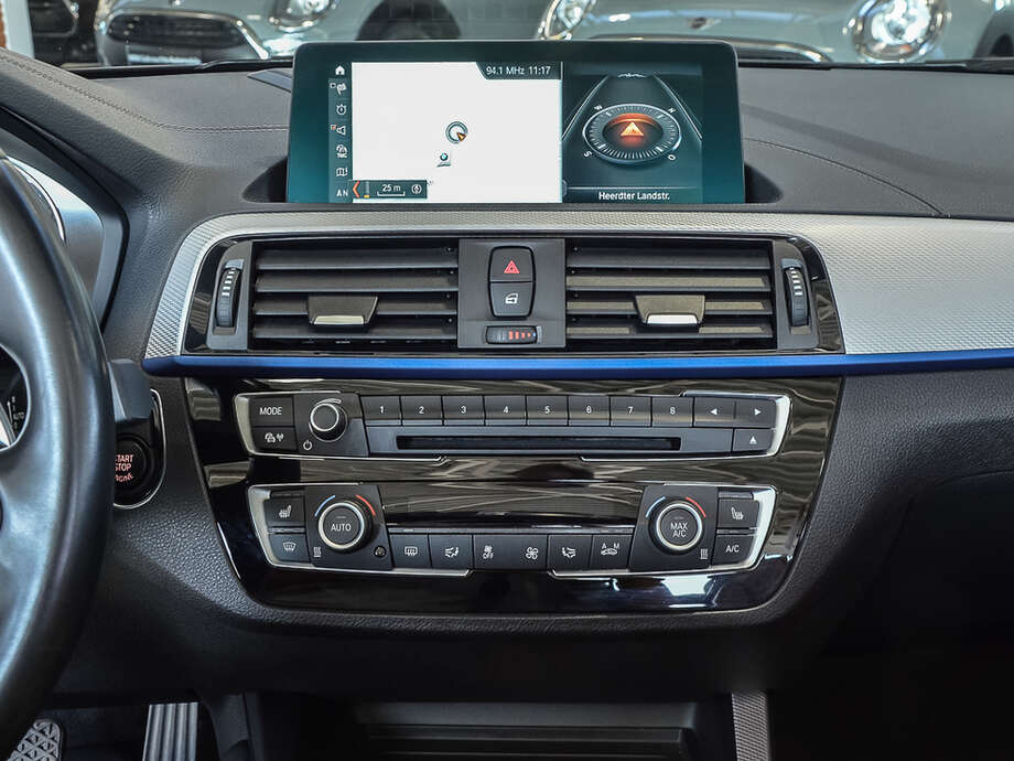 BMW M240i (Bild 12/17)