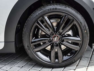 MINI Cooper (Bild 3/18)