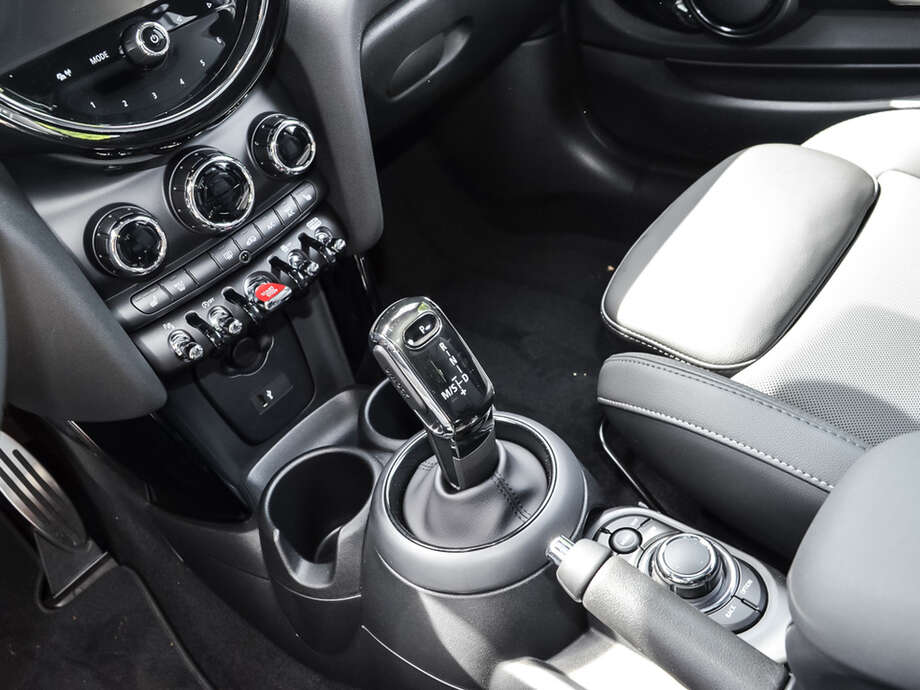 MINI Cooper (Bild 9/18)