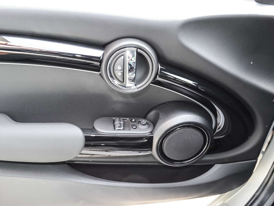 MINI Cooper (Bild 13/18)