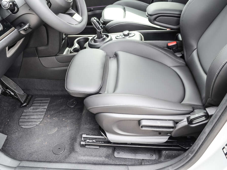MINI Cooper S Countryman (Bild 13/19)
