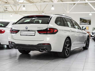 BMW 520d (Bild 2/18)