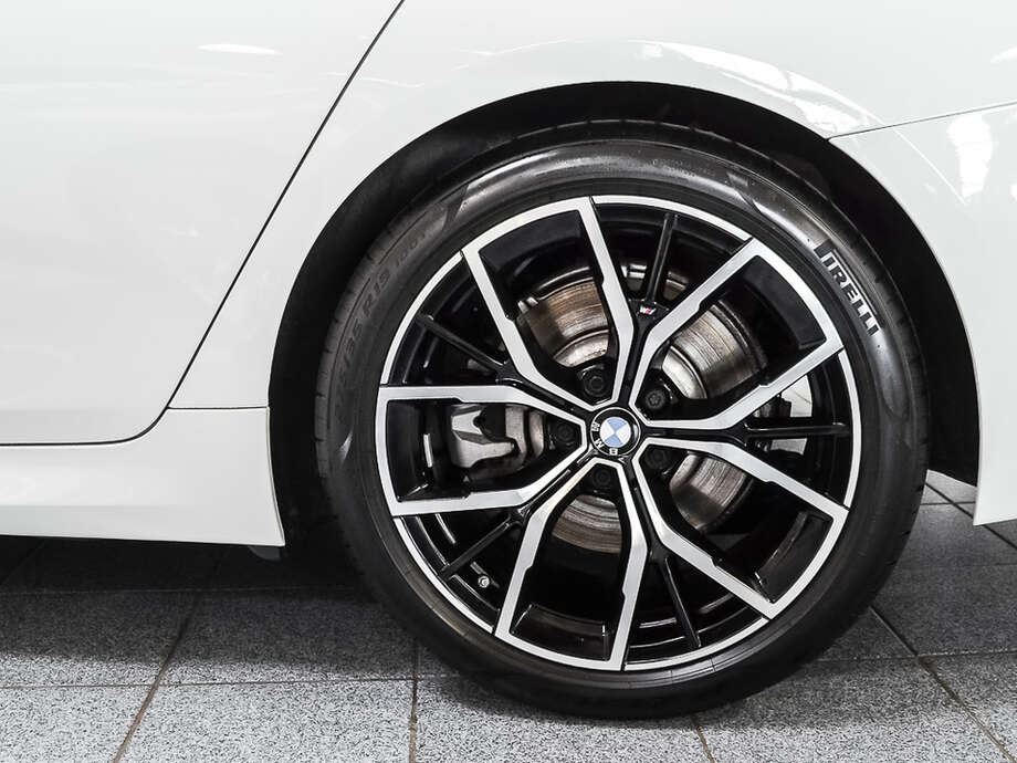 BMW 520d (Bild 6/18)