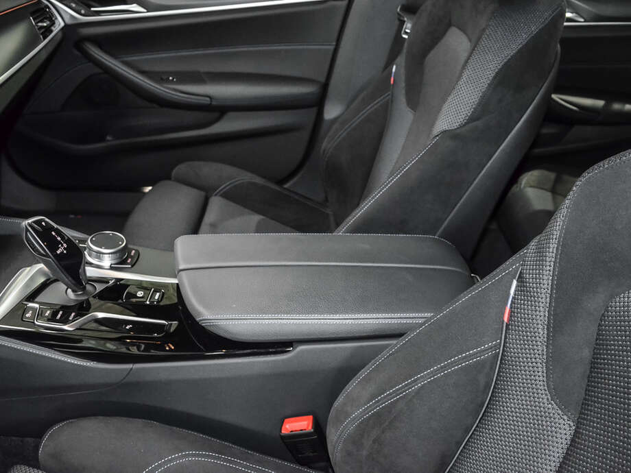 BMW 520d (Bild 13/18)