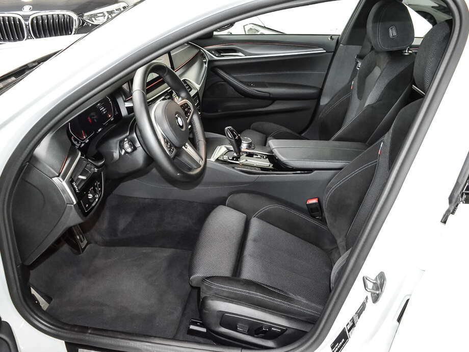 BMW 520d (Bild 14/18)