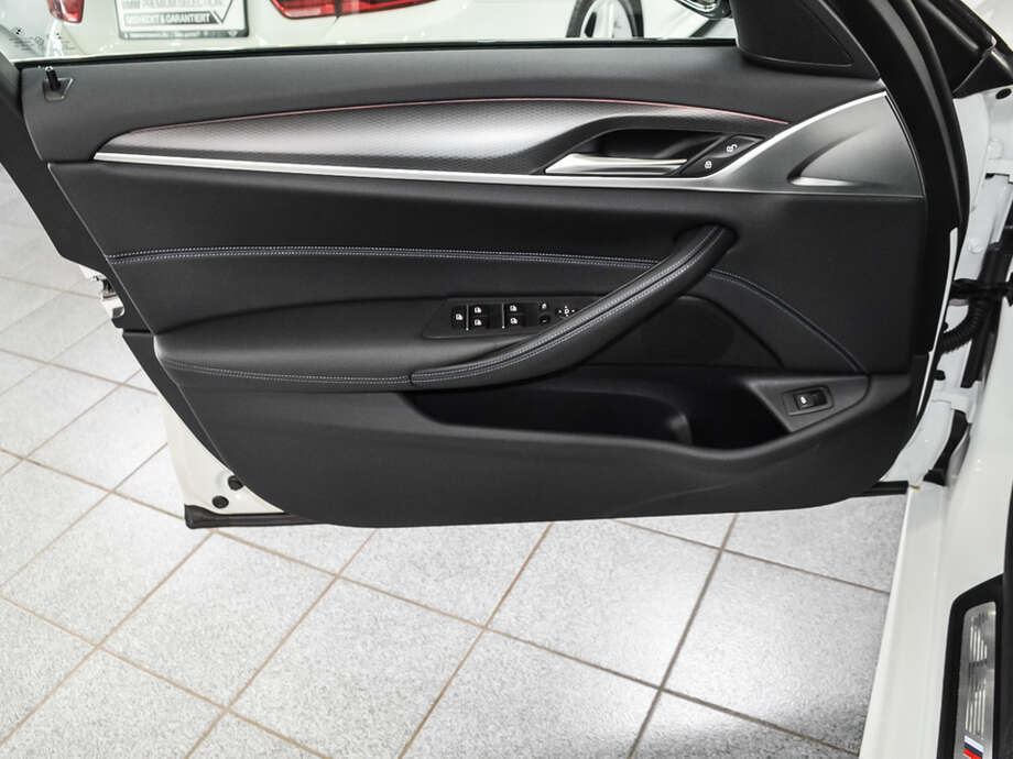 BMW 520d (Bild 16/18)