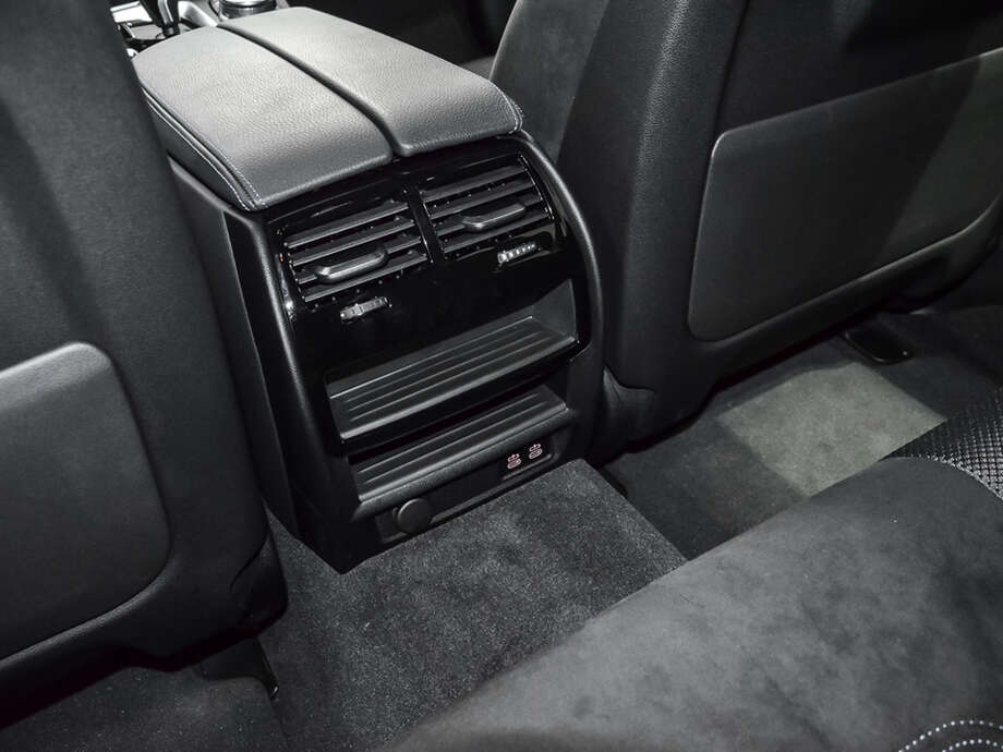 BMW 520d (Bild 17/18)