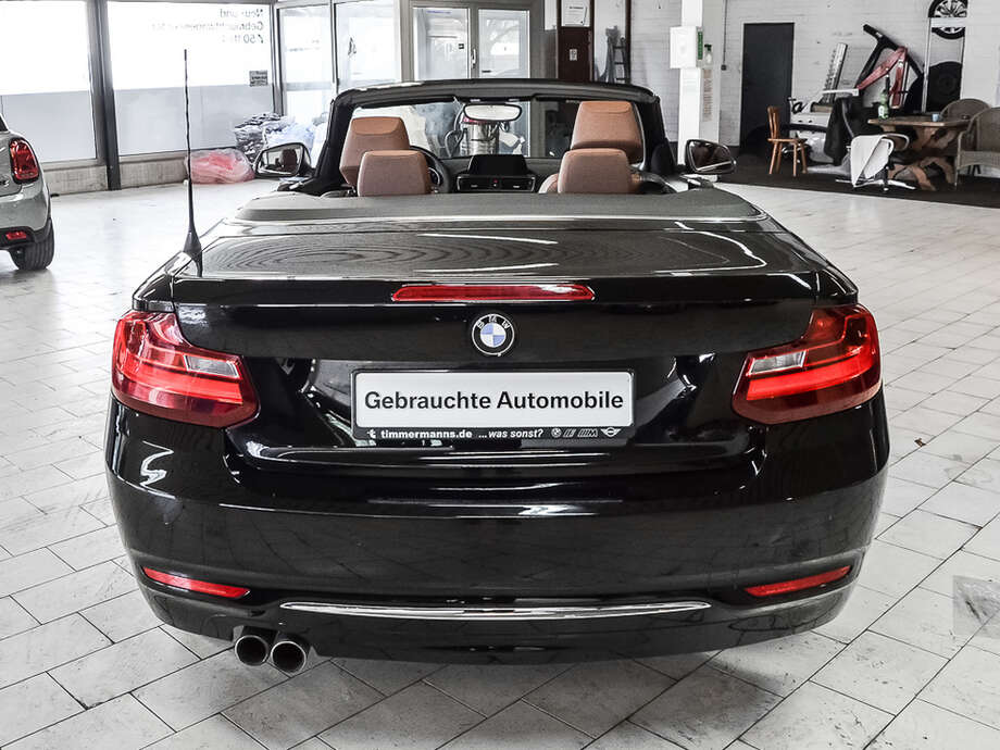 BMW 220i (Bild 5/16)