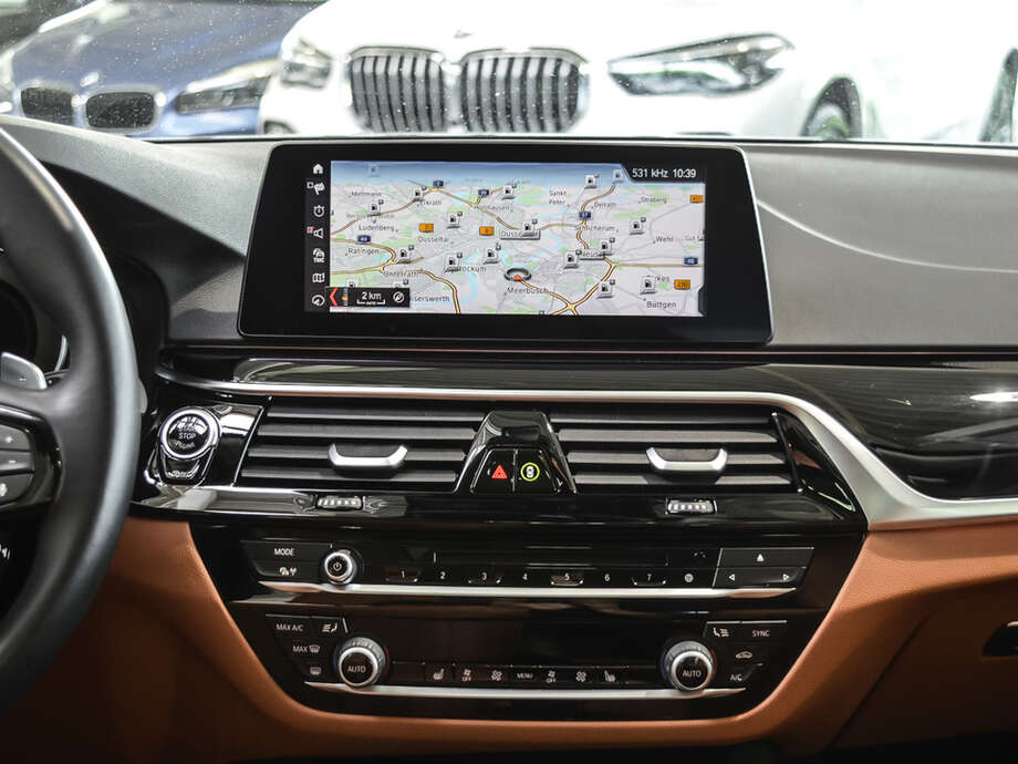 BMW 530d (Bild 11/19)
