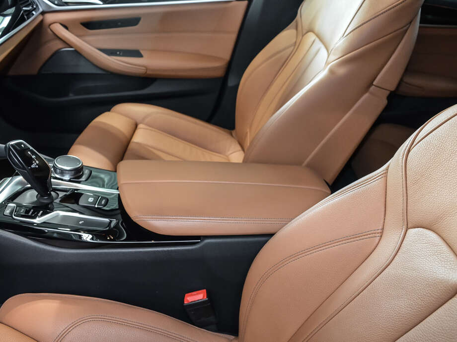 BMW 530d (Bild 13/19)