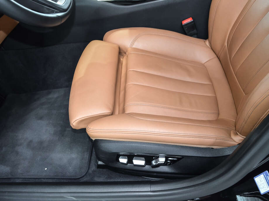 BMW 530d (Bild 15/19)