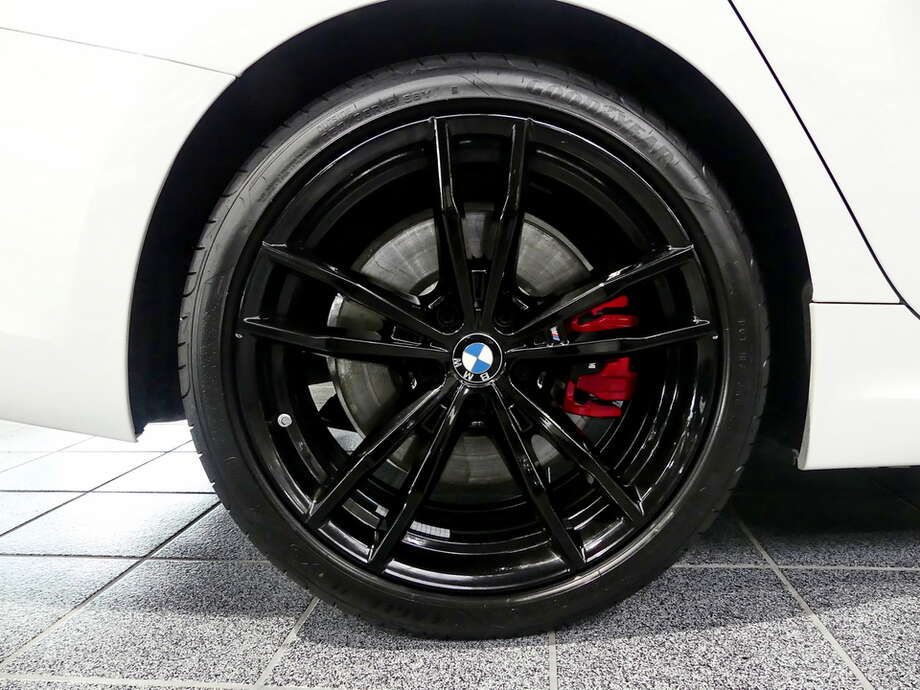BMW M340d xDrive Auto (Bild 4/14)