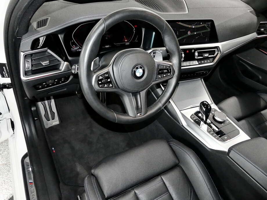 BMW M340d xDrive Auto (Bild 6/14)