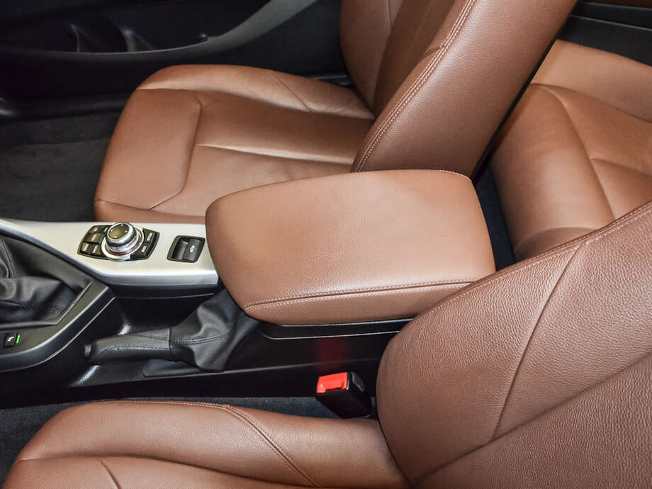 BMW 220i (Bild 13/16)