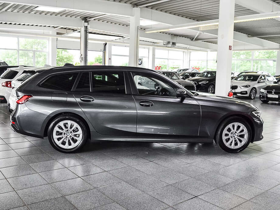 BMW 318i (Bild 4/17)