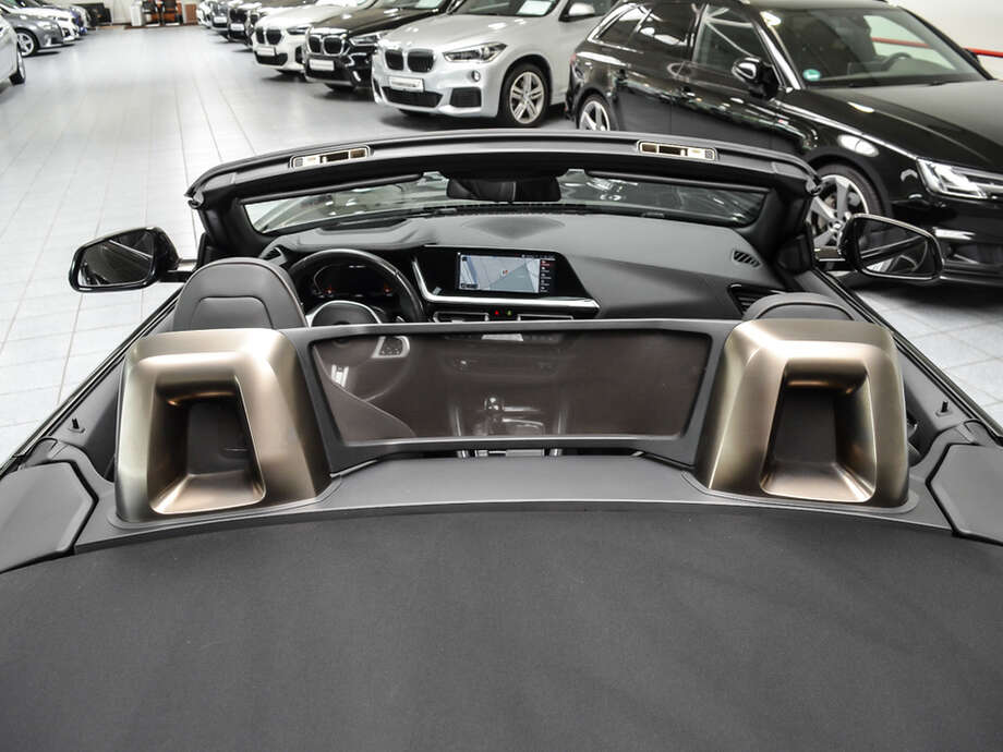 BMW Z4 (Bild 7/18)