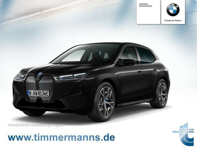 BMW i iX (Bild 1/5)