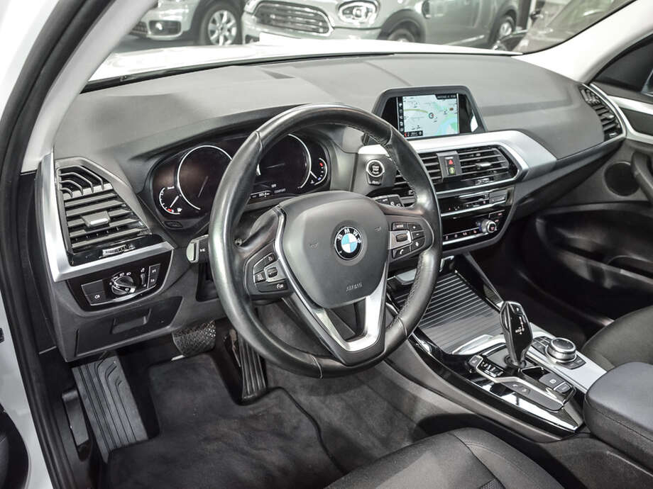 BMW X3 (Bild 8/14)