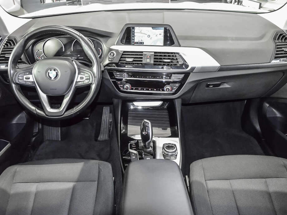 BMW X3 (Bild 9/14)