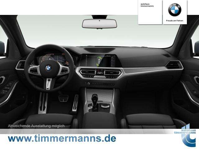 BMW 320d (Bild 4/19)