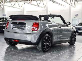 MINI Cooper Cabrio (Bild 2/18)